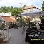 Kalman Panzio לינה וארוחת בוקר 3*