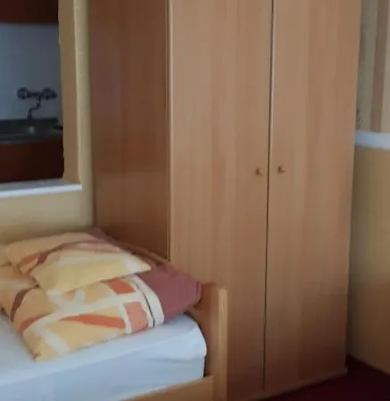 Bed & Breakfast Kalman Panzio 4*