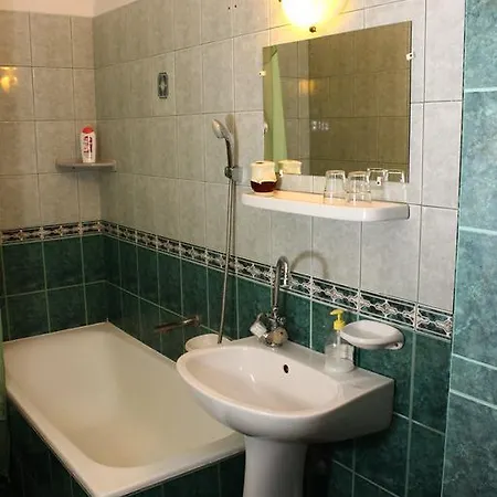 Kalman Panzio Bed & Breakfast *