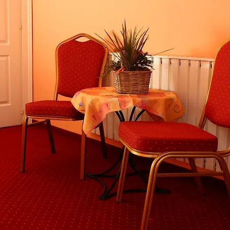 Bed and Breakfast Kalman Panzio Σέγκεντ