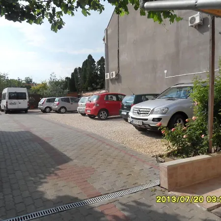 Oda ve Kahvaltı Kalman Panzio Segedin