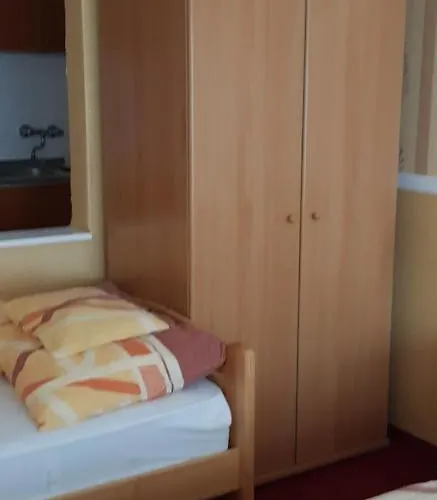 Bed & Breakfast Kalman Panzio 4*