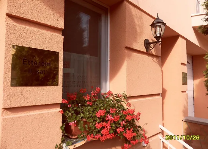 Bed and Breakfast Kalman Panzio 4*